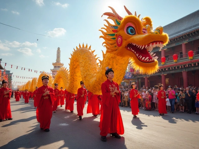 Lantern Festival 2025: Vibrant Celebrations Light Up Cities Across China