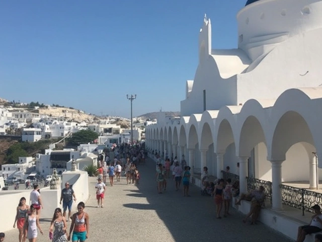 Greece Earthquakes Rattle Santorini: Tourists, Locals on Edge as Authorities Boost Safety Measures